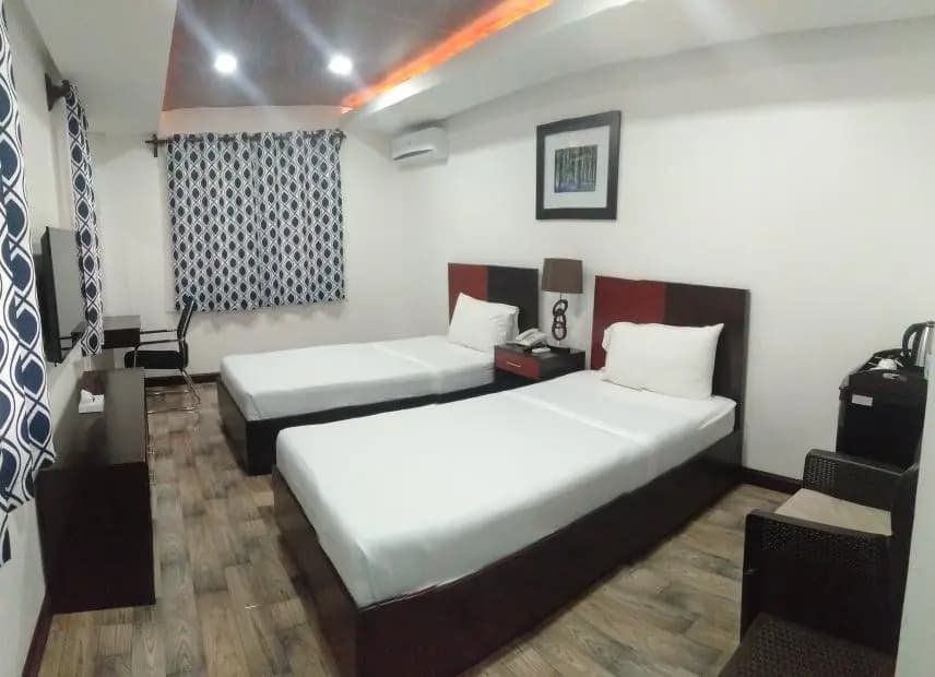Deluxe Double room twin beds