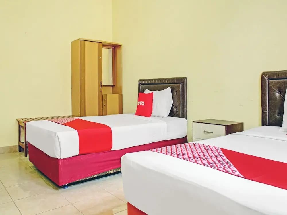 Deluxe Double room twin beds