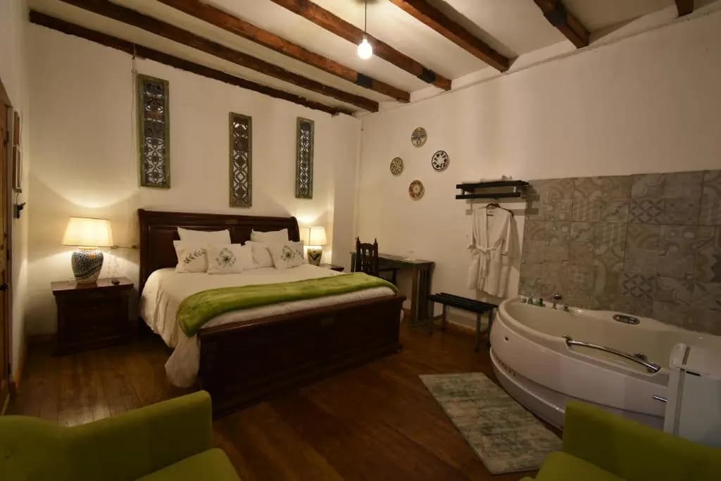 Deluxe Suite