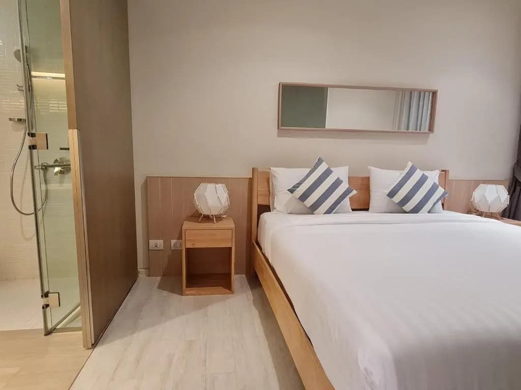 Deluxe Double room with sea view full double bed