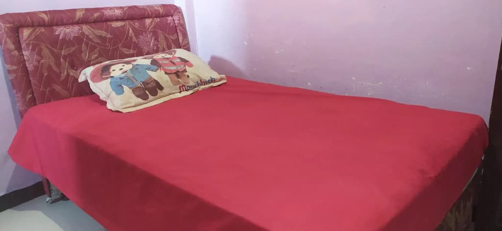 Economy room