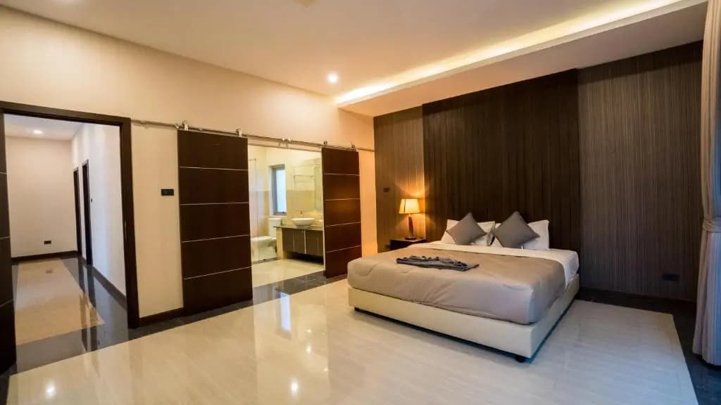 5 Bedrooms Deluxe Villa