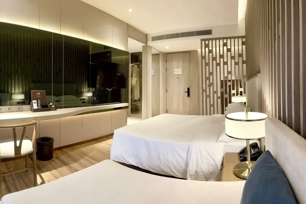 Deluxe Studio with balcony and with sea view