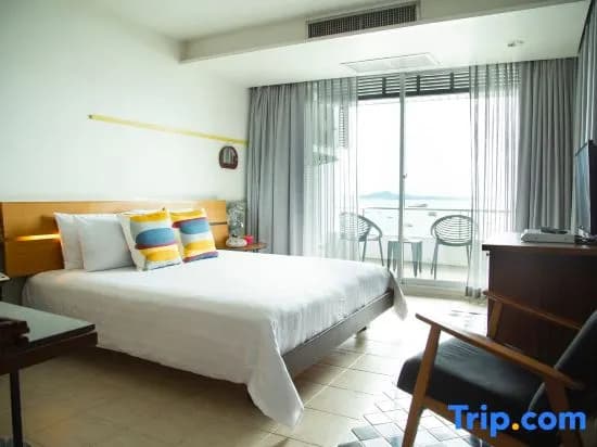 Deluxe room with sea view