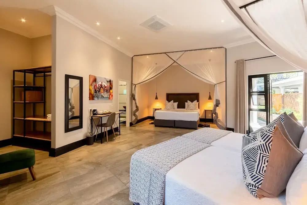 Superior Quadruple room