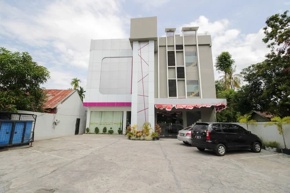 Hotel photo 1