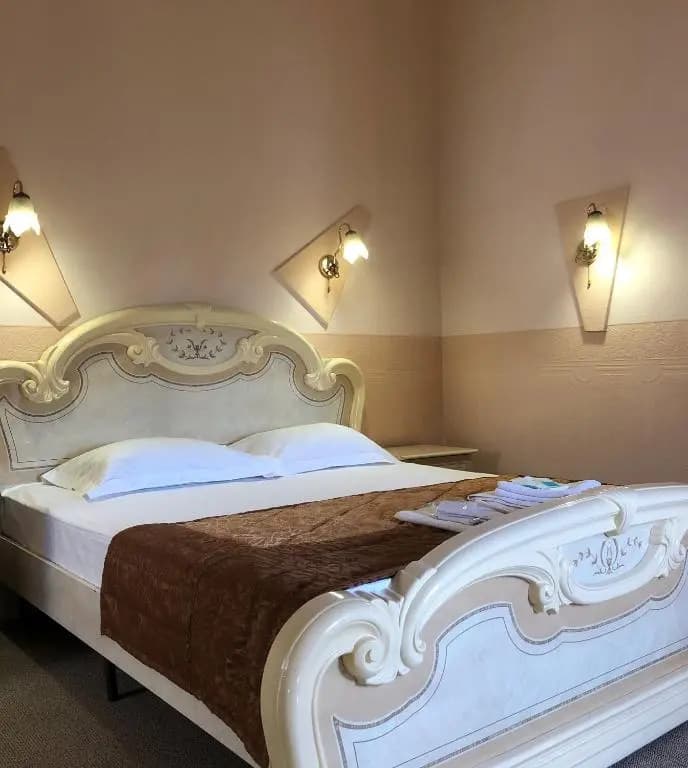 Economy room