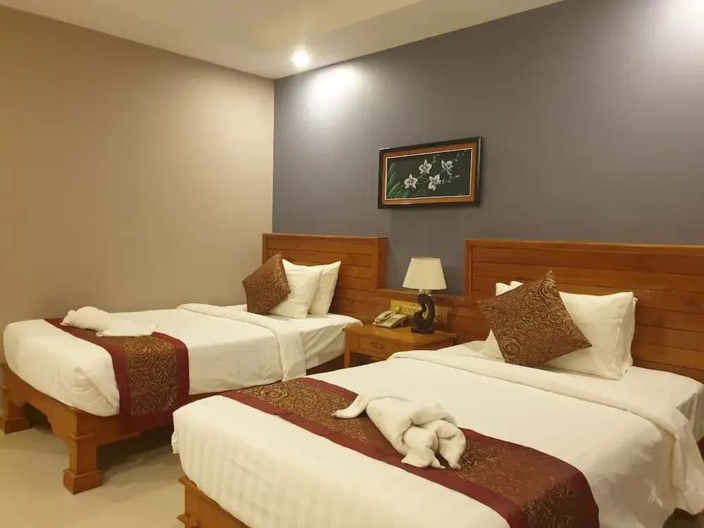 Deluxe Double room with balcony and with view twin beds