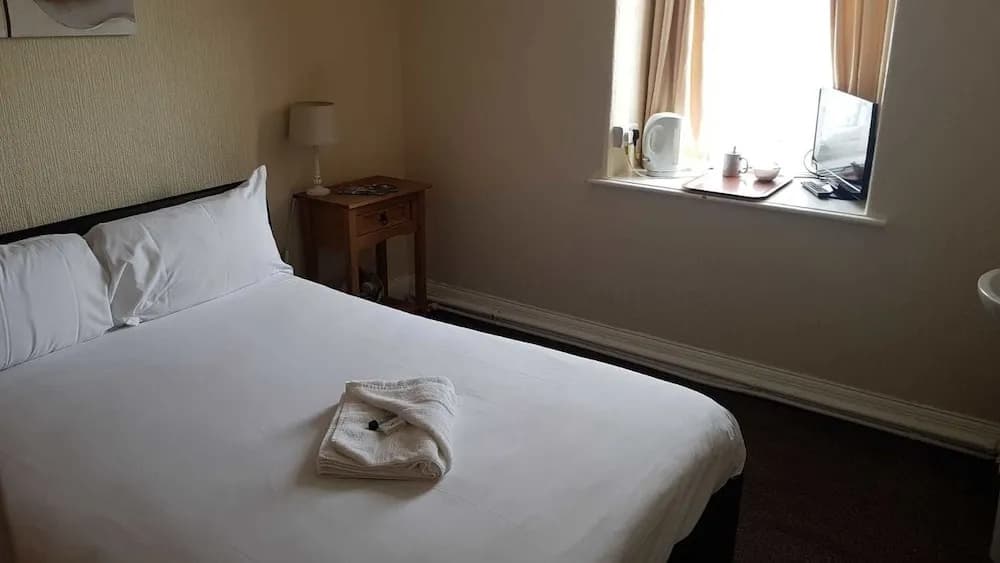 Economy Double room full double bed