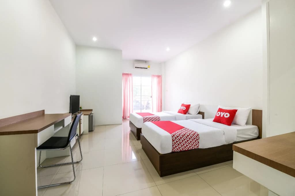 Deluxe Double room twin beds