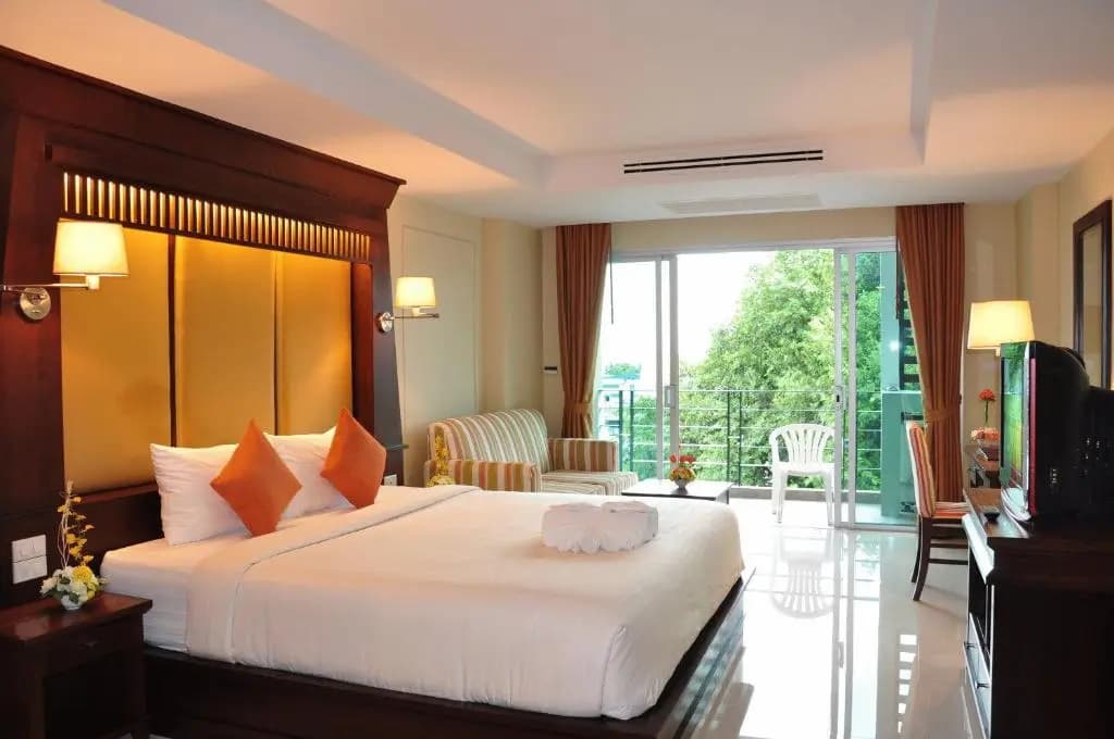 Superior Double room with pool view full double bed