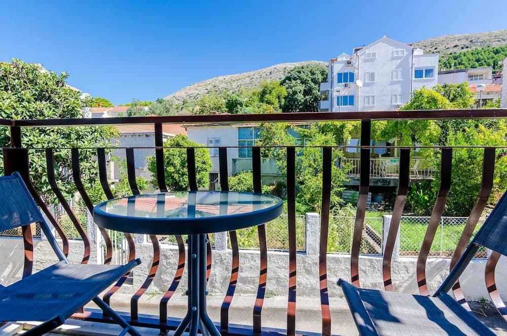 Standard Double room with balcony full double bed