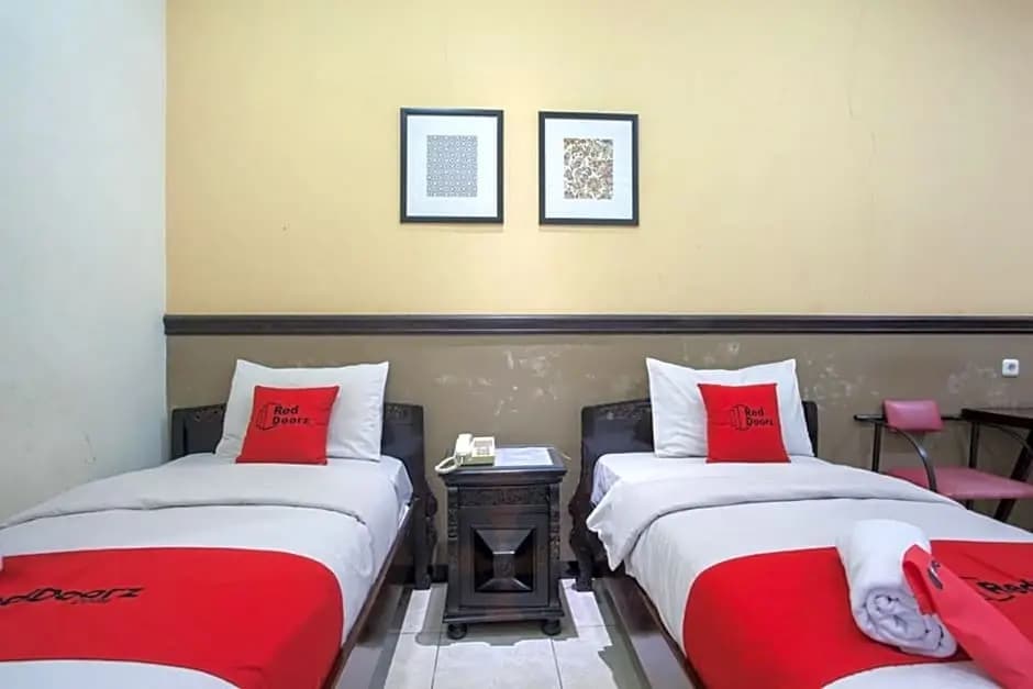Deluxe Double room twin beds