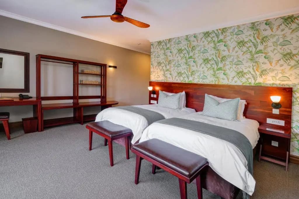 Deluxe Double room twin beds