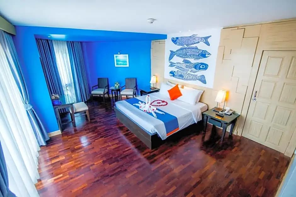 Deluxe Double room seafront full double bed