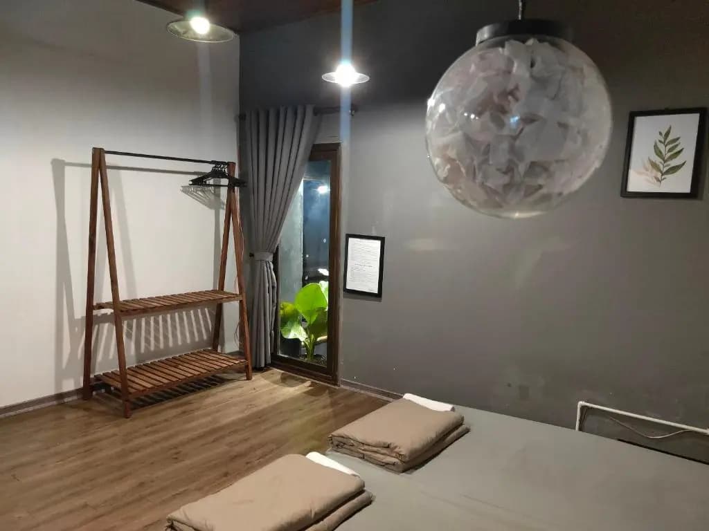 Economy room