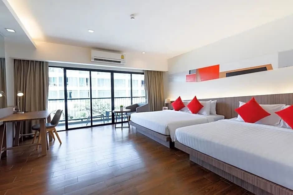 Deluxe Family Room
