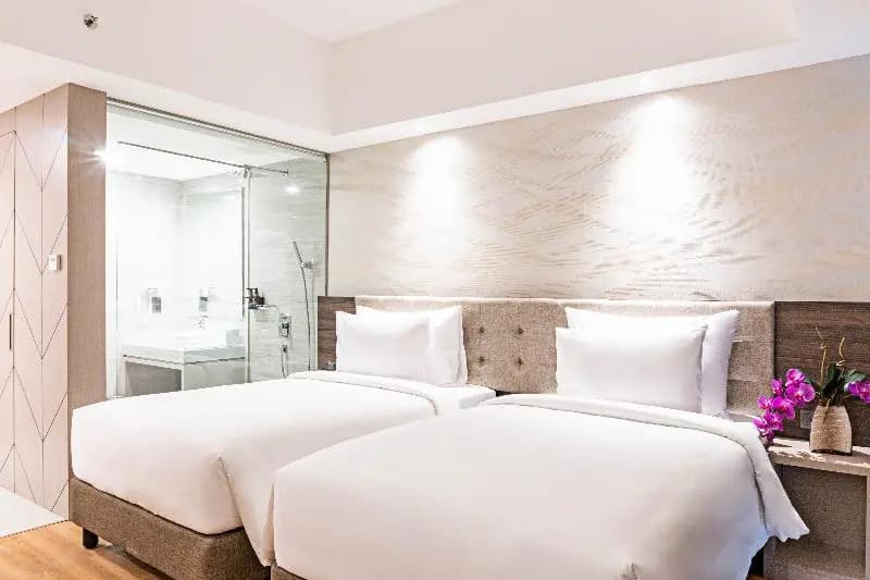 1 Bedroom Deluxe Double room twin beds