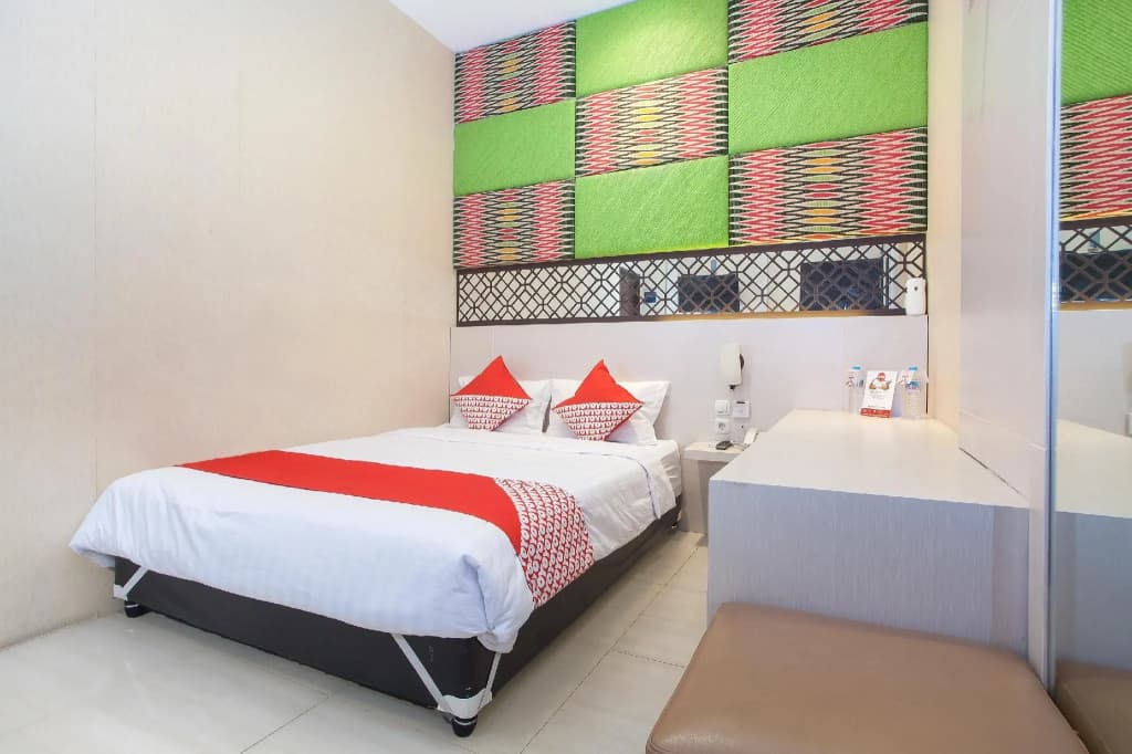 Economy room