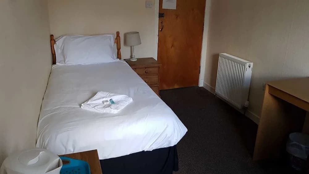 Economy room