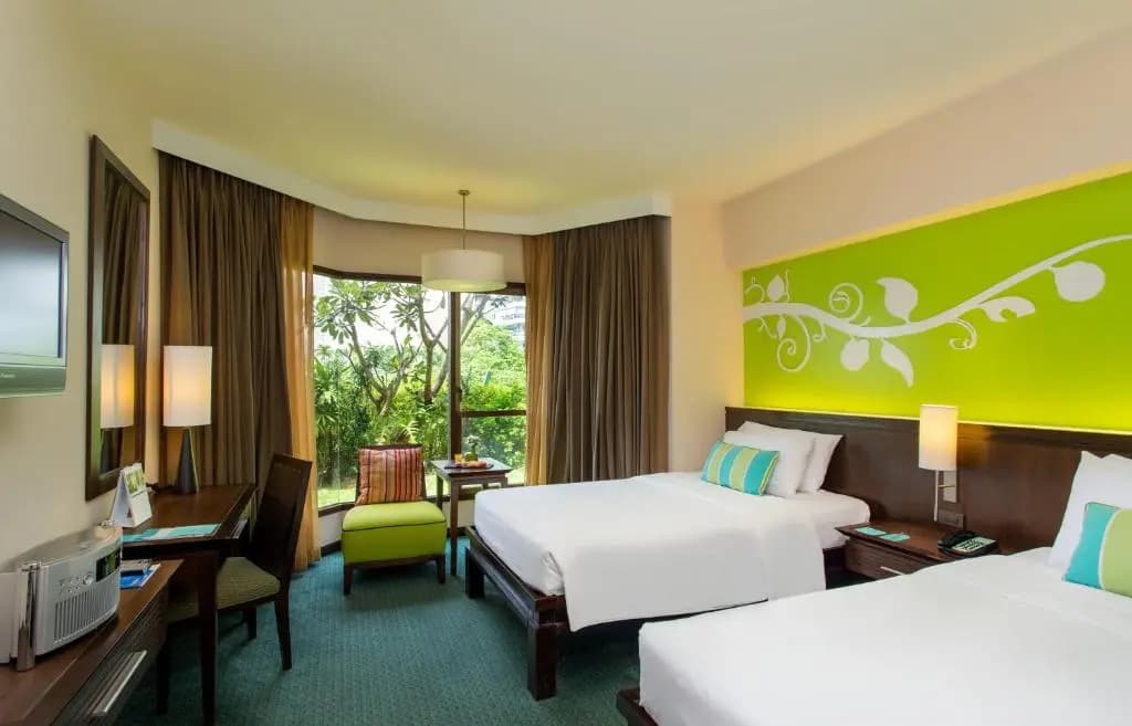 Deluxe Double room with garden view full double bed