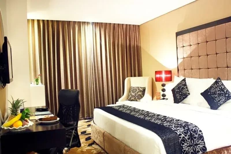 Royal Double Club room full double bed