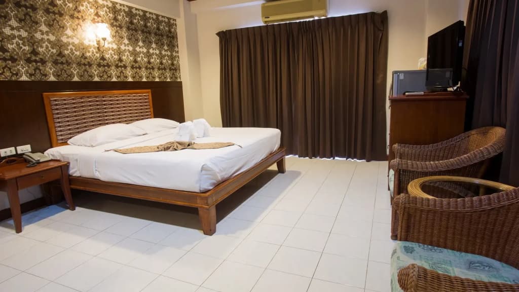 Deluxe Double room full double bed