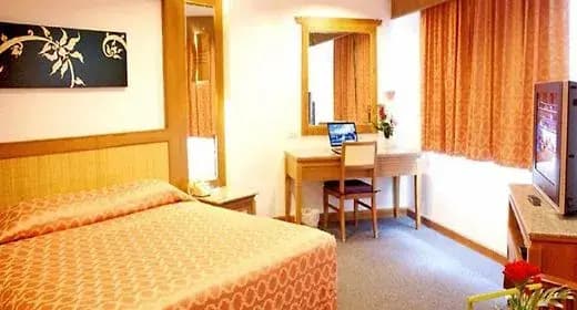 Deluxe Double room with balcony full double bed