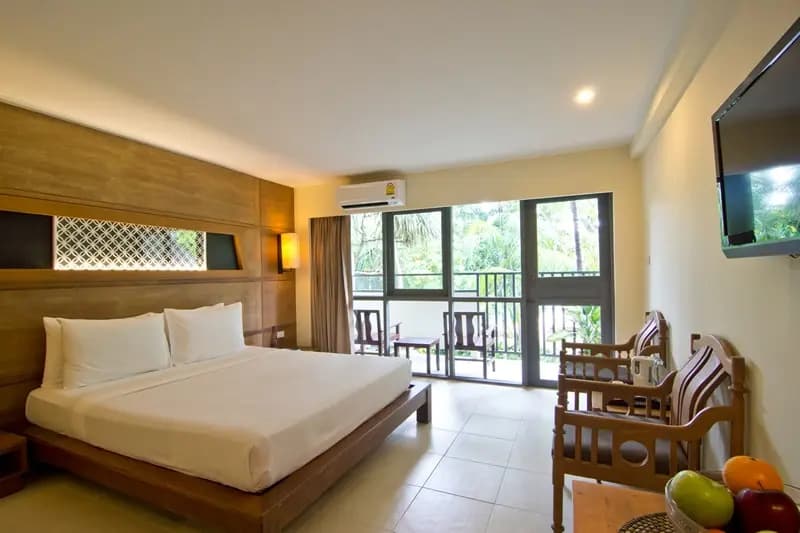Superior Double room with street view full double bed