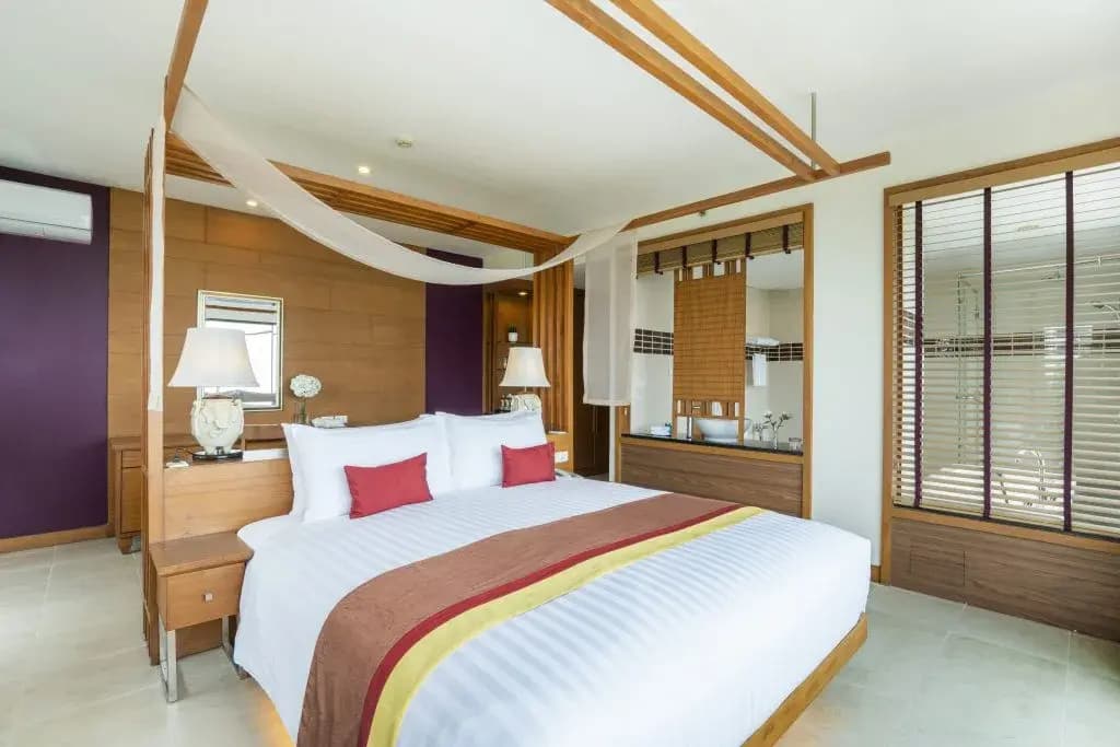 Double Suite full double bed
