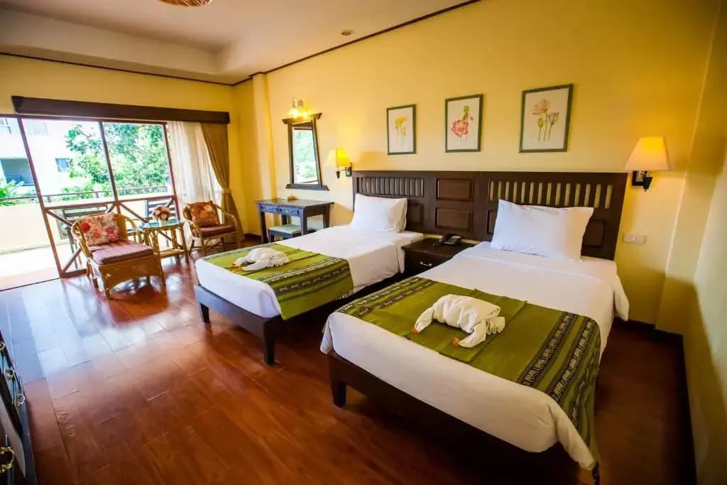 Deluxe Double room twin beds