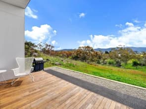 Gum Eco Lodge at Peak View Farm